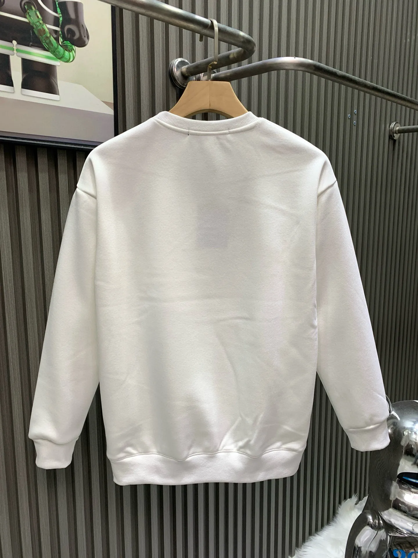 🅿️250 white